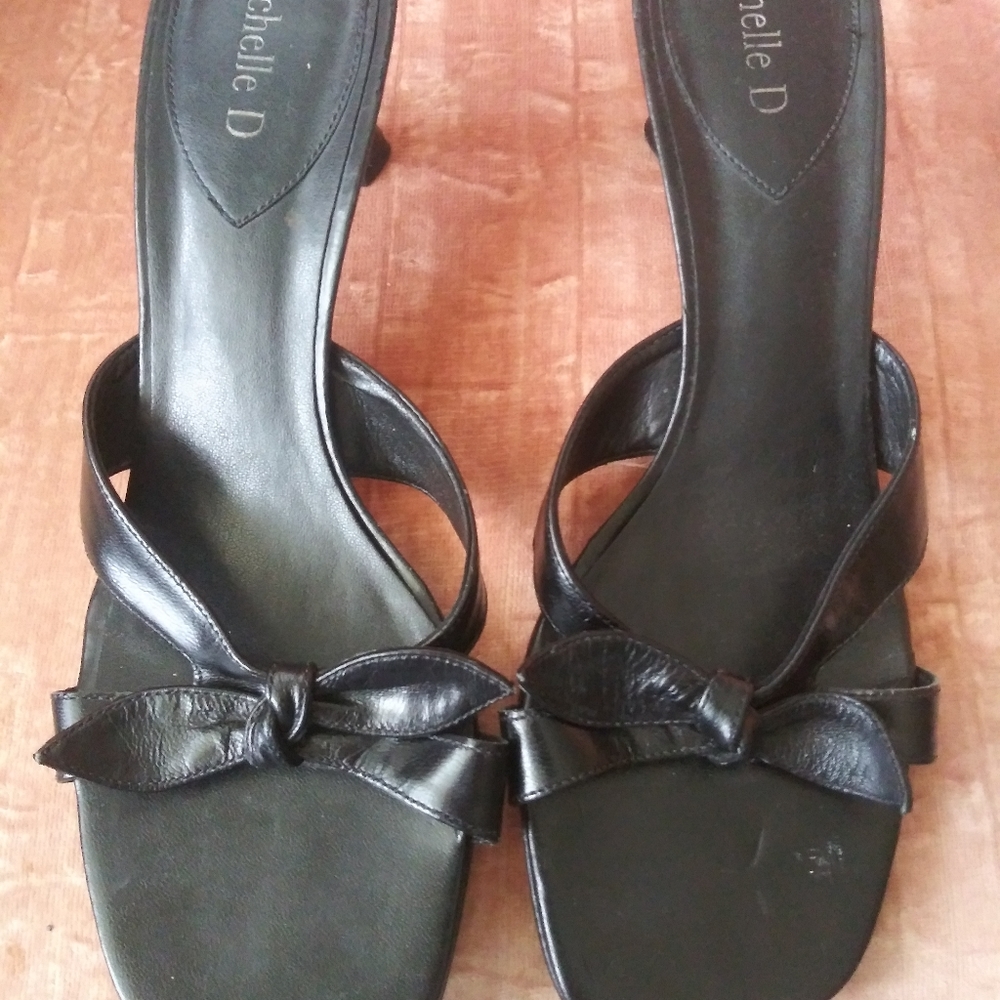 Michelle D, Black Bow Heels